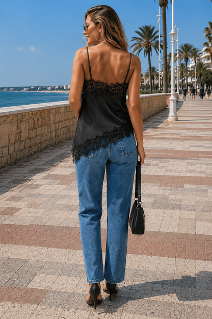 Top Alma - Elegancia Satinada con Encaje